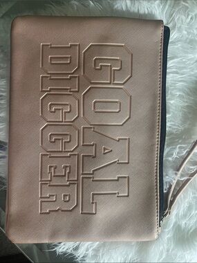 Source Unknown Rose Gold Embossed 'GOAL DIGGER'